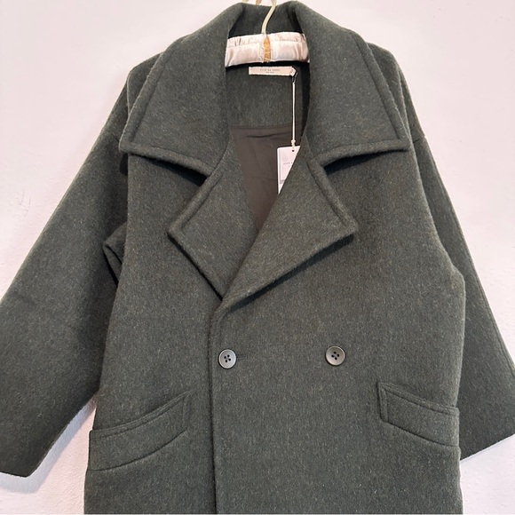 7115 by Szeki Oversized Wool Coat - Picture 7 of 16
